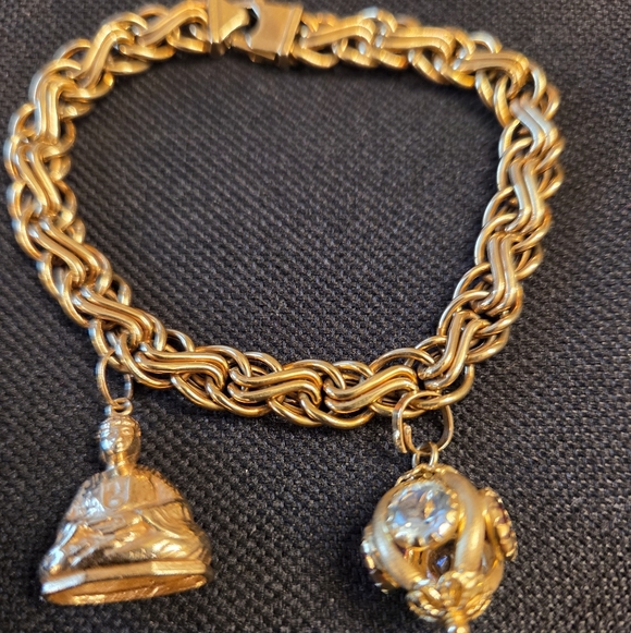 14k Gold Charm Bracelet - Picture 2 of 8